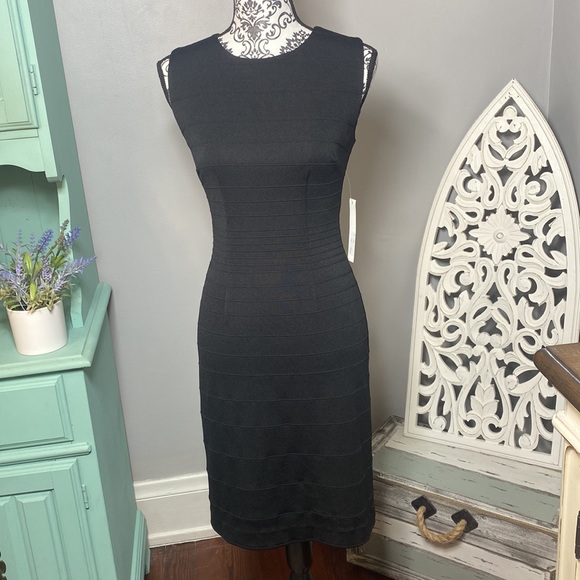 Margaret M Dresses & Skirts - NEW Margaret M Bodycon Little Black Dress Size Medium